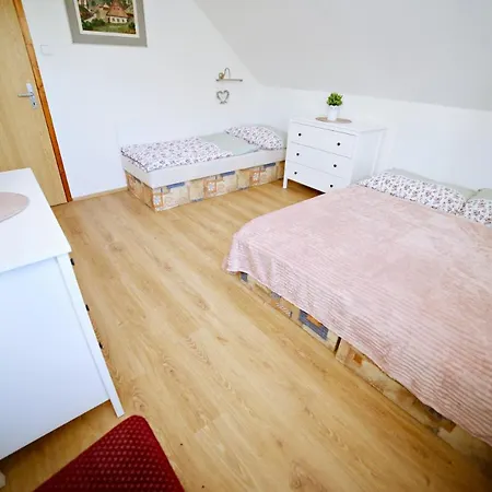 Restaurace A Guest house Hlasna Treban