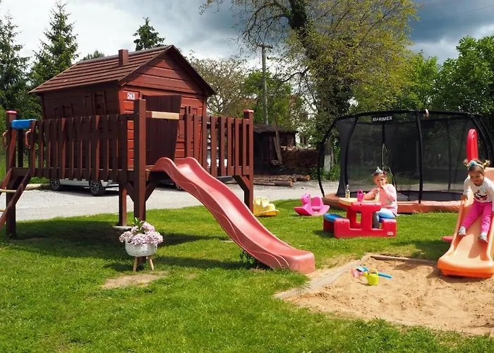 Restaurace A Pensión Hlásná Třebaň