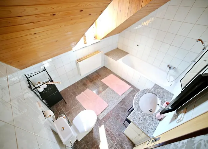 بيت ضيافة Restaurace A *